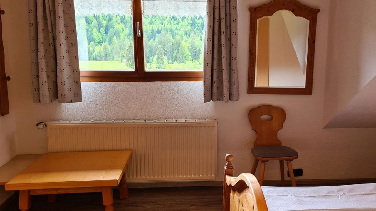 Schlafzimmer mit Südblick Bauernhaus 5 Schlafzimmer mit Südblick Bauernhaus 5
